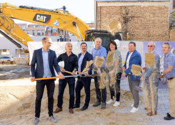 Spatenstich für den G'mischten Block