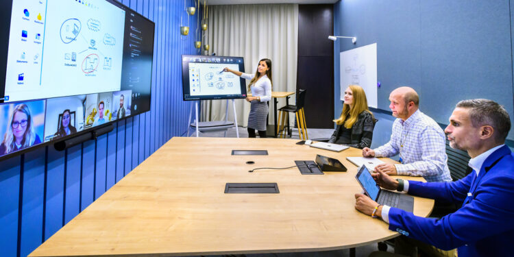 teamgnesda hat die Planung und Gestaltung für den Meetingraum Hive Vienna bei Microsoft begleitet. Foto: Microsoft