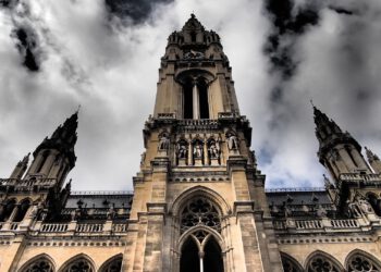 VÖPE fordert „Fast Lane“ für nachhaltige Immo-Projekte