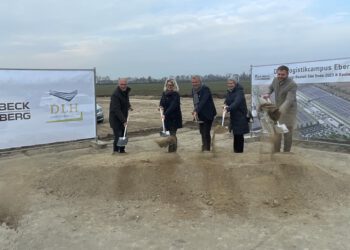 Spatenstich für Logistikcenter Ebergassing