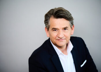 Arnold Investments vermittelt Aktienmehrheit der insolventen Fakt AG