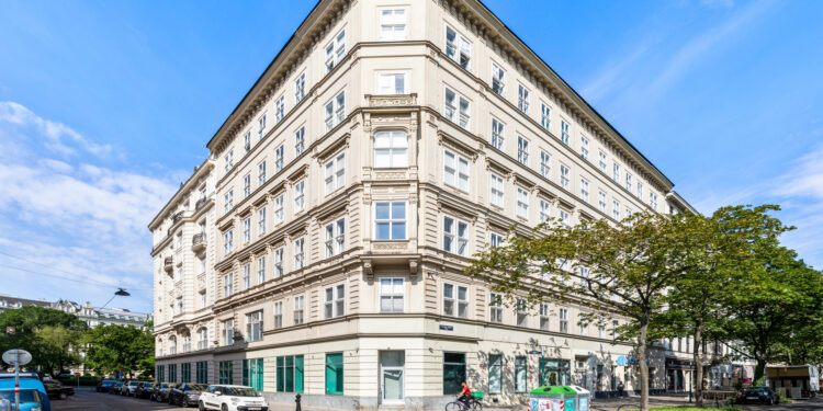 Das im Vorjahr erworbene Eckzinshaus am Franz-Josefs-Kai stellte das bislang größte Einzelinvestment für Grossmann + Kaswurm dar. Foto: PicMyPlace