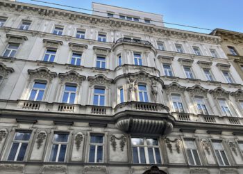 Paket mit zwei Liegenschaften steht zum Verkauf