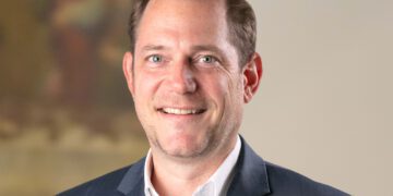 Joern Wahl dockt bei Palmira an