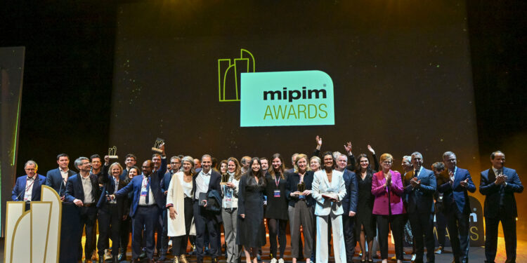 Das sind die Gewinner des MIPIM-Awards. Foto:  S. D'HALLOY - Image & Co.