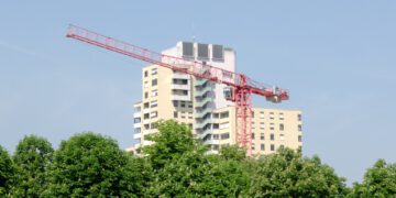 Aufträge im Wohnungsbau brechen ein: ZDB warnt Politik