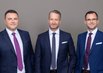 6B47 leitet Generationenwechsel auf Vorstandsebene ein