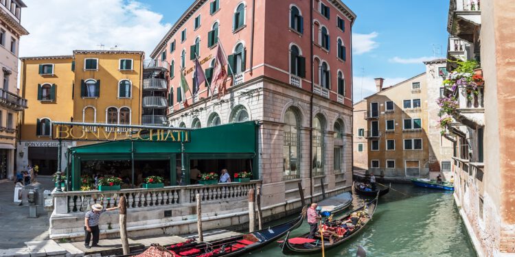 Das Hotel Bonvecchiati wird nach der Eröffnung 2025 von der spanischen Palladium Hotel Group unter "Only YOU Bonvecchiati Venice" betrieben. Foto: Christie & Co.