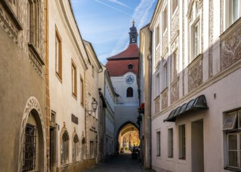 Median Capital wickelt Zinshaus-Deal samt Finanzierung ab