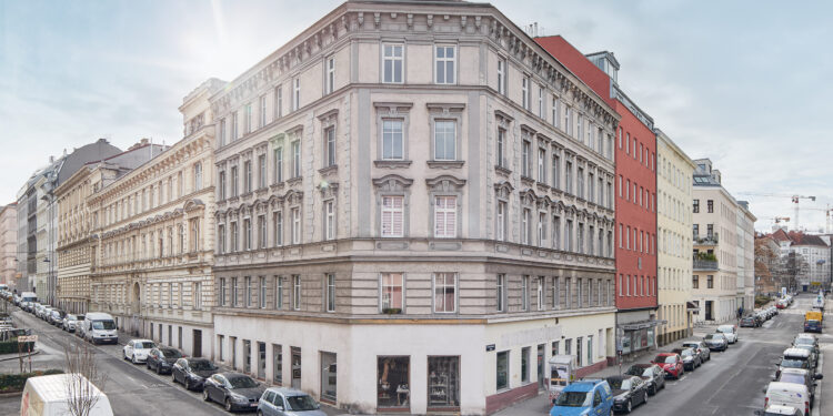 Immobilienfotos eines Wohnhauses in Wien.