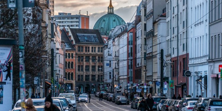 Die Zinshaus-Transaktionen in Berlin haben wieder angezogen. Foto: pixabay.com