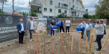 Doppelter Spatenstich an der Alten Donau