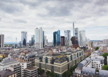 Dynamisch, aber weiterhin auf der Bremse