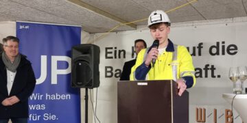 Gleichenfeier für „Stock im Weg 1“