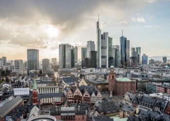 Klaffende Fremdkapitallücke bei deutschen Büroimmobilien