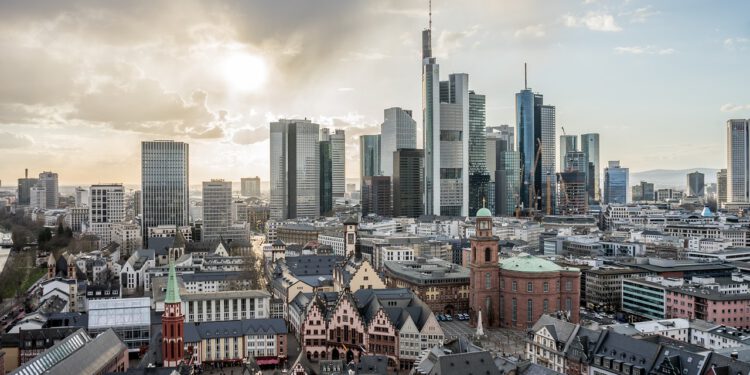 Fremdkapitallücken bei deutschen Büroimmobilien sorgen für hohen Verkaufsdruck. Foto: pixabay.com
