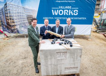 Grundsteinlegung für Village Works