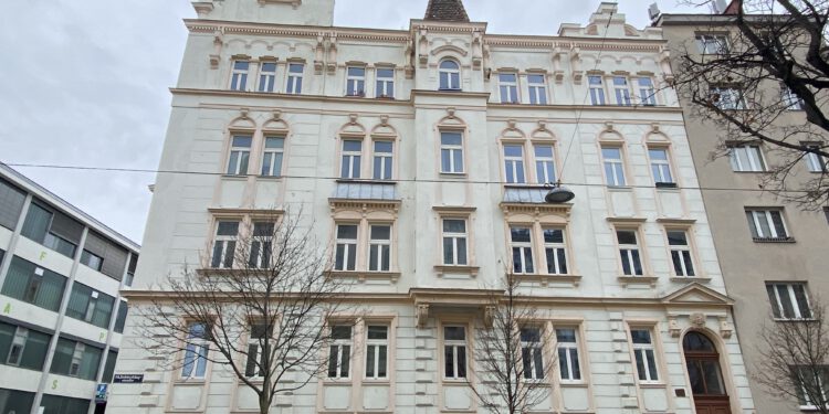 Das Eckzinshaus in der Goldschlagstraße 160 ist verkauft worden. Foto: Colliers