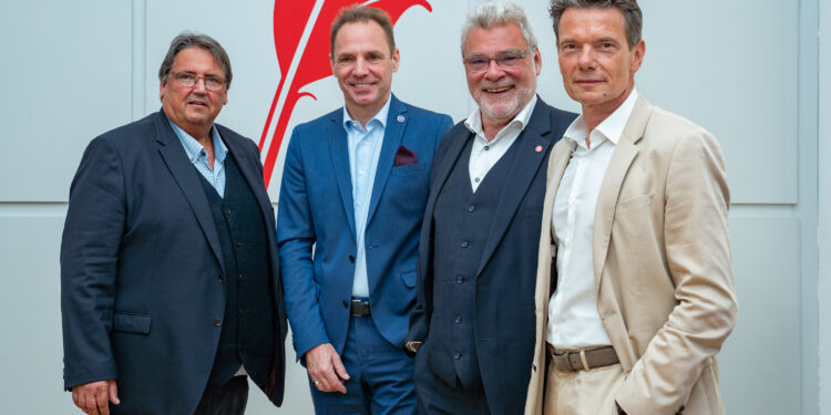 Breiter Schulterschluss für die Allianz Wohnbau Österreich: Josef Muchitsch, Andreas Köttl, Klaus Baringer, Peter Krammer, v.l.n.r. Foto: ALBA Communications / Clemens Niederhammer