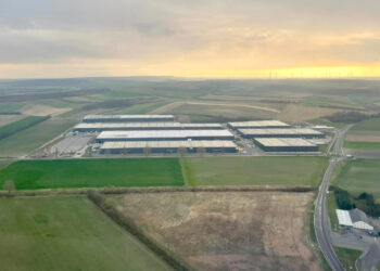 Letzter Bauabschnitt von Industrial Campus Vienna East an Deka übergeben