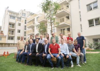 Avoris übergibt „G’mischten Block“ an LLB Immo KAG