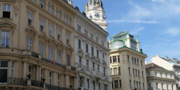 Zinshausmarkt: Deutliche Preisrückgänge außerhalb Kernlagen