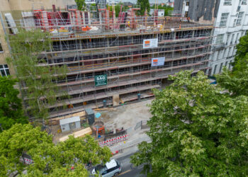 Rohbau für „Be.yond Office Berlin“ steht