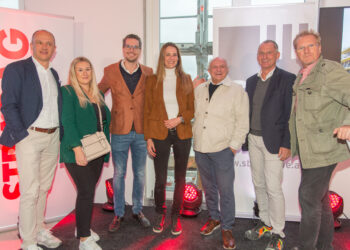 Dachgleiche für Wohnturm Dresdner Straße 90