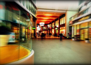 Shopping-Center-Dichte in Europa: SEE holt auf