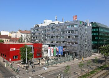 RICS bestätigt Immo-Studiengänge der FHWien