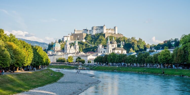 Die Preise für Wohnimmobilien haben in Salzburg eine deutliche Korrektur nach unten erlebt. Bild: pixabay.com