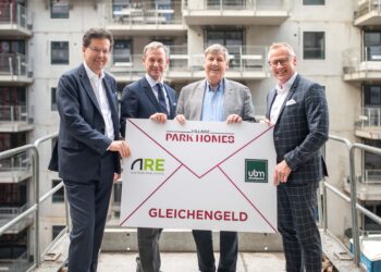 Dachgleiche für „Park Homes“ im Village im Dritten