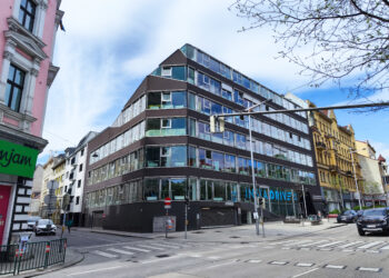 Bürohaus IP TWO geht an Privatinvestoren