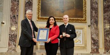 Kosovos Präsidentin Vjosa Osmani Sadriu mit Europapreis ausgezeichnet