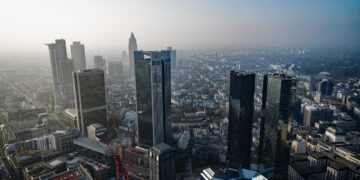 Banken ziehen sich aus Finanzierung von Büro- und Handelsimmobilien zurück