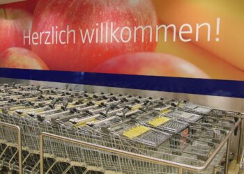 Lebensmittelhandel: Zahl der Standorte nimmt ab