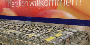 Lebensmittelhandel: Zahl der Standorte nimmt ab