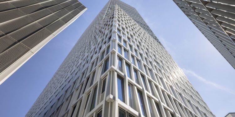 Der Frankfurter Büroturm One ist vollvermietet. Foto: CA Immo/Klaus Helbig