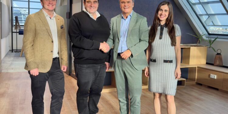 ISS Österreich übernimmt Franye: Erwin Schreiblehner, Gerhard Franye, Erich Steinreiber, Katrin Buchsteiner (v.l.n.r.). Foto: Valentina Schmidt