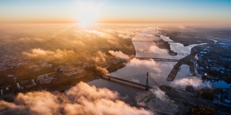 Dank gestiegener Renditen und damit attraktiveren Einstiegsmöglichkeiten wittert PGIM für die europäischen Immobilienmärkte Morgenluft. Bild: pixabay.com