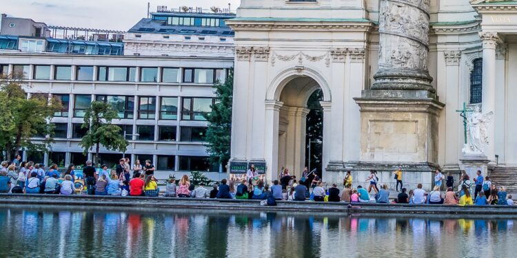 Breiteneder hat das Winterthur-Haus nahe der Karlskirche um knapp 28 Millionen Euro erworben. Foto: pixabay.com