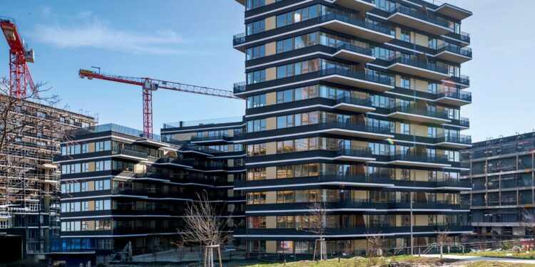 Das Wohnprojekt "View Homes" im Village im Dritten ist fertiggestellt worden. Foto: ARE/Stefan Seelig