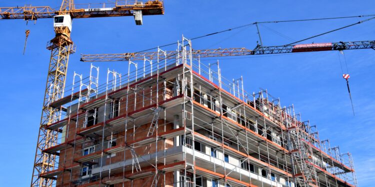 Der österreichische Immobilienmarkt hat sich im Vorjahr wieder belebt, nachgefragt waren vor allem Bestandsimmobilien. Aber: Wird nicht mehr gebaut, könnten die Preise empfindlich steigen. Bild: pixabay.com