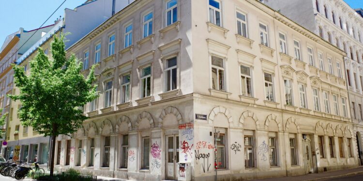 Die Savoir Vivre Group hat das Gründerzeithaus Kandlgasse 1 erworben. Foto: Savoir Vivre Group