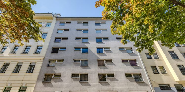 Die Krieger Stoisser Holding hat ein Wohnhaus in der Kenyongasse 11 im siebten Wiener Gemeindebezirk erworben. Foto: Steinbrenner