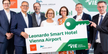 Weltgrößtes Hotel in Holzbauweise eröffnet am Flughafen Wien