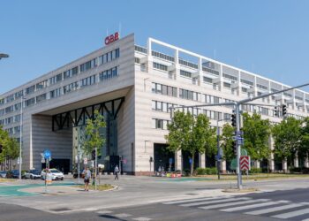 Hitzestress im Büro: CBRE sieht Aufrüstungsbedarf im Bestand