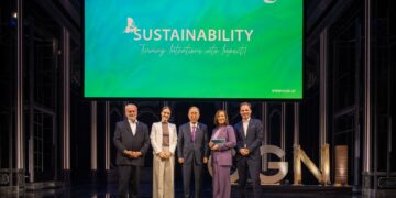 Beim ÖGNI Symposium: Peter Engert, Louisa Schneider, Ban Ki-moon, Manuela Raidl, Andreas Köttl, v.l.n.r. Foto: Raphael Fasching