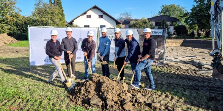 Spatenstich TRIO in Lustenau: Christian Schenk, Lukas Felder, Christian Peter, Claudio Kohler (ZIMA), Alexander Brunold, Mario Waidacher (Gebrüder Keckeis GmbH) und Michael Wehinger (Johannes Kaufmann und Partner GmbH), v.l.n.r. Foto: ZIMA