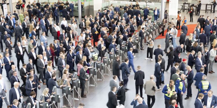 Der Verkaufsdruck ist bei vielen Verkäufern höher geworden, Käufer agieren dafür selektiv. Bild: Messe München